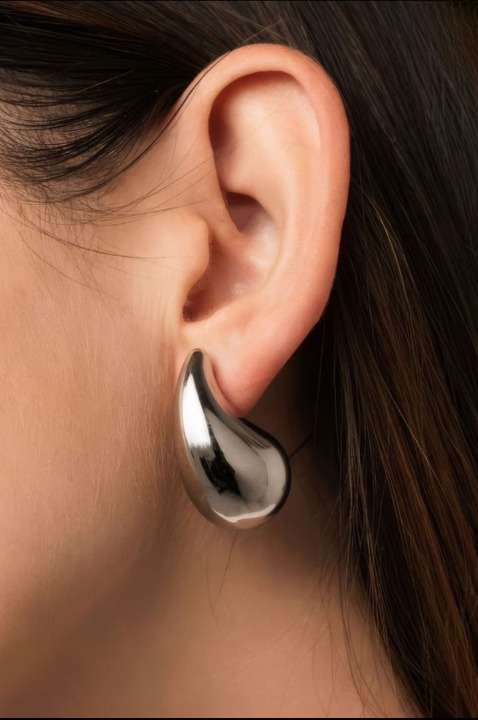 Glossy Teardrop Earrings
