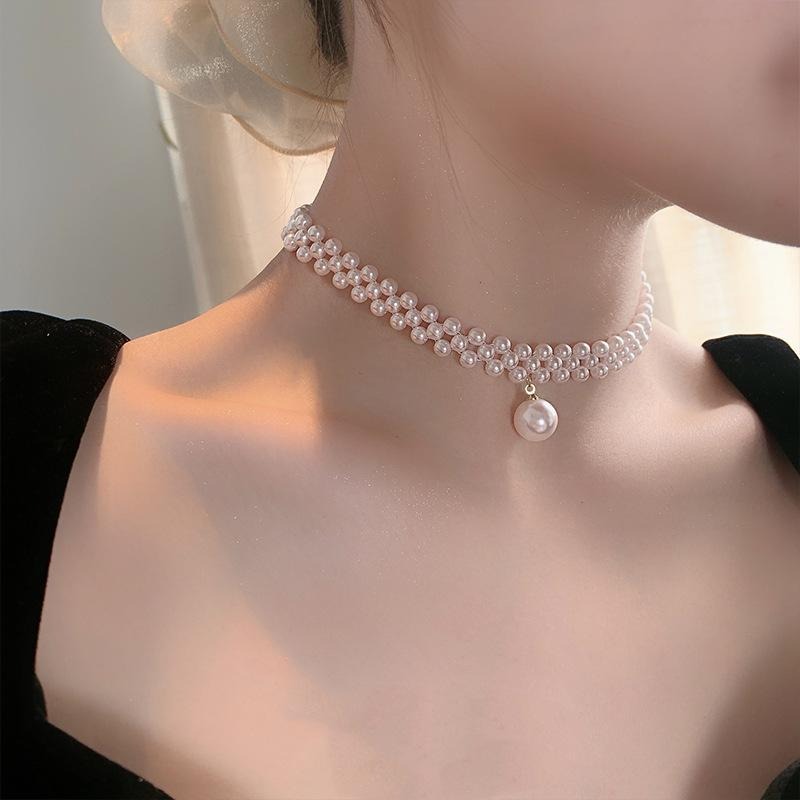 Pearl Elegance Choker